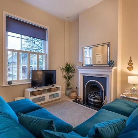 Choristers Mews: Luxury Cottage A Stones Throw From The Cathedral! Линкольн Экстерьер фото