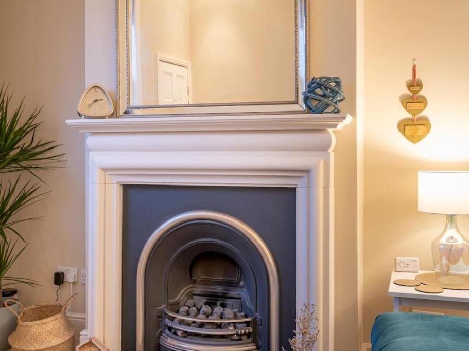 Choristers Mews: Luxury Cottage A Stones Throw From The Cathedral! Линкольн Экстерьер фото